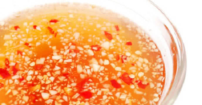 Pha nước mắm chua ngọt chuẩn vị