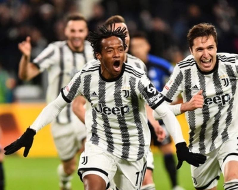 Câu lạc bộ bóng đá Juventus - Đội hình Lão Bà & thành tích