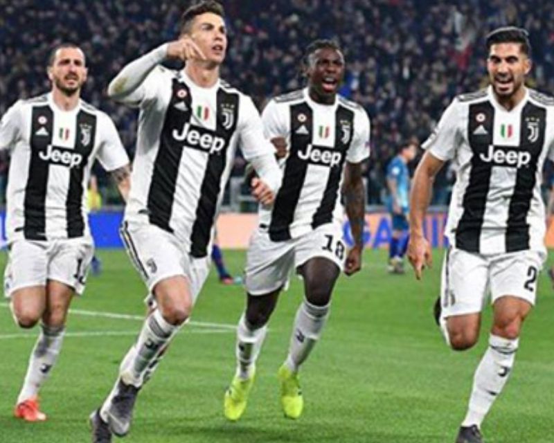 Câu lạc bộ bóng đá Juventus - Đội hình Lão Bà & thành tích