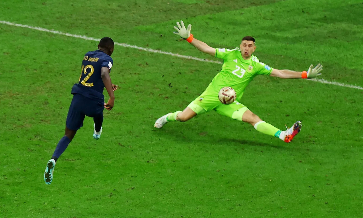 Khám Phá Chiến Thuật Không Thủ Môn Trong Bóng Đá Hiện Đại