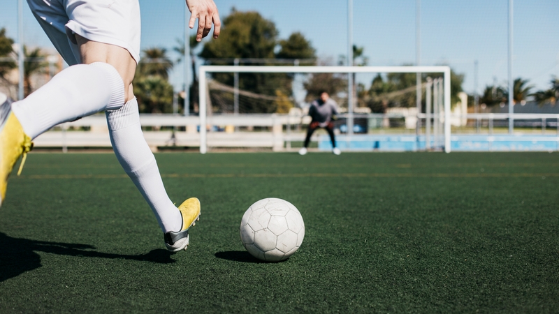 Phân tích kỹ thuật cú sút mạnh