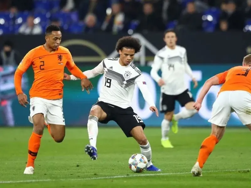 Bóng Đá Tổng Lực Là Gì? Nguyên Tắc Và Ảnh Hưởng Lối Chơi Hiện Đại