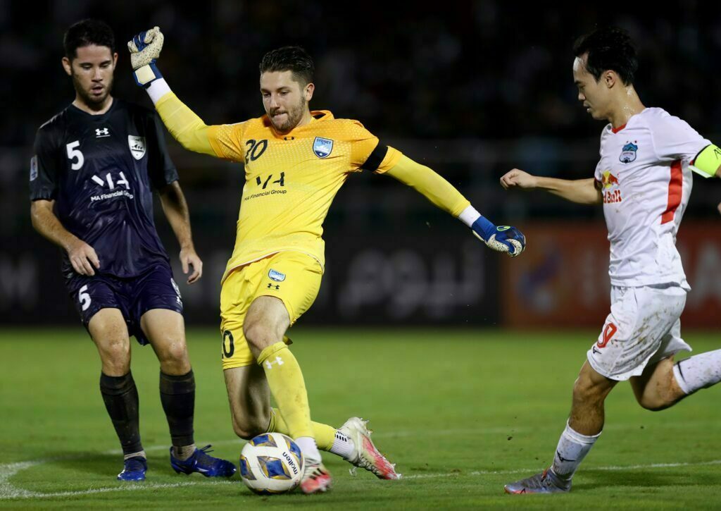 Vòng Cấm Địa Là Gì Trong Bóng Đá? Luật Thực Hiện Đá Phạt