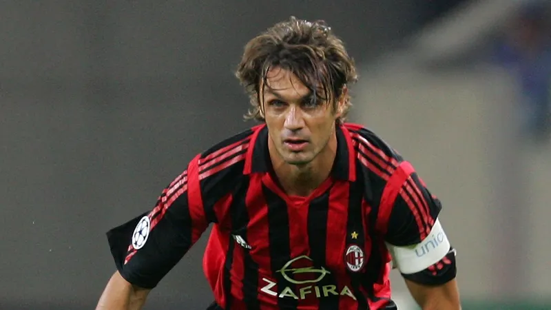 Tiểu sử Paolo Maldini 2 Tiểu sử Paolo Maldini - Cầu thủ huyền thoại và di sản bóng đá