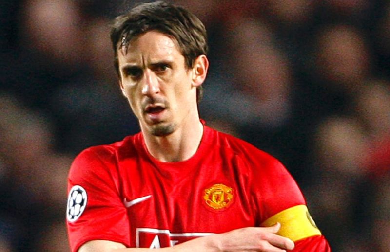 Sự Nghiệp Cầu Thủ Gary Neville: Huyền Thoại Cánh Phải Người Anh